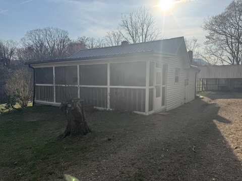 715 PRIMROSE RD, Boones Mill, VA 24065