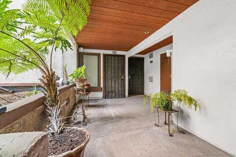 376 Center St, Chula Vista, CA 91910