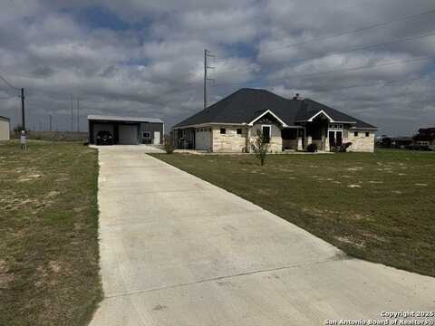 121 Carrizo Ranch, Floresville, TX 78114