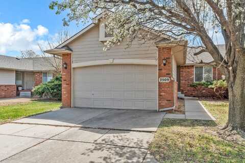 7509 W Cornelison Cir, Wichita, KS 67212