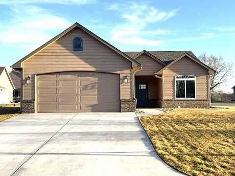 4426 Niblick Dr, Winfield, KS 67156
