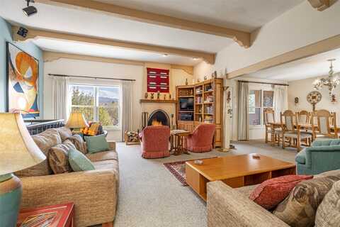 382 Calle Colina, Santa Fe, NM 87501