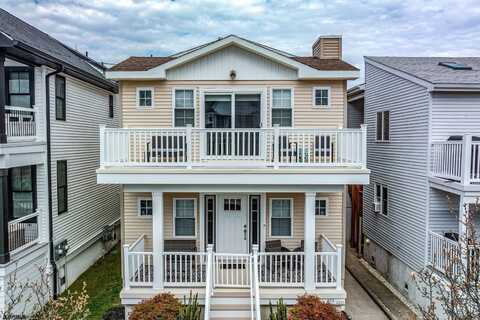 422 Asbury Ave, Ocean City, NJ 08226