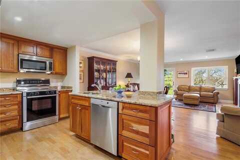 116 Rolling Hill Road, Portsmouth, RI 02871