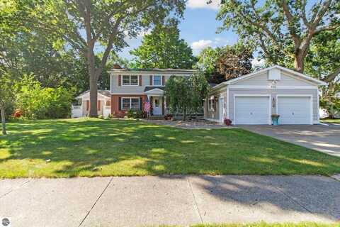 908 Woodlawn Street, Ludington, MI 49431