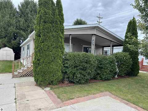 5232 E Broadway Road, Mount Pleasant, MI 48858