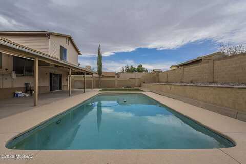 7590 S Avenida Fresca, Tucson, AZ 85746