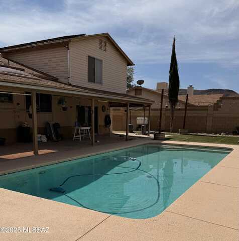 7590 S Avenida Fresca, Tucson, AZ 85746