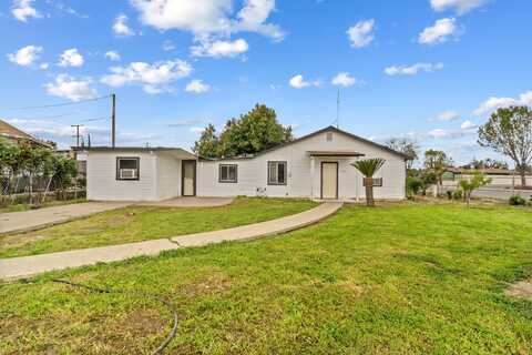 1729 N Willis Street, Visalia, CA 93291