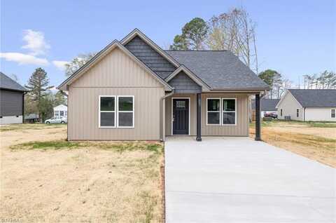 507 West End Boulevard, Madison, NC 27025