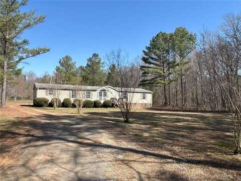 215 Fairfield Court, Thomasville, NC 27360