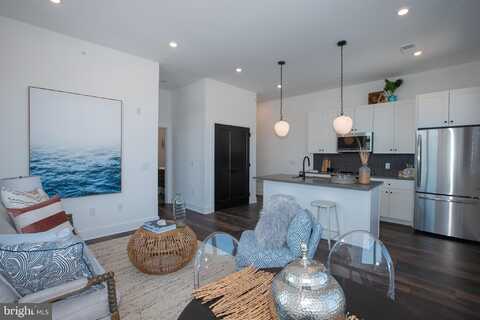 2940 W THOMPSON STREET, PHILADELPHIA, PA 19121