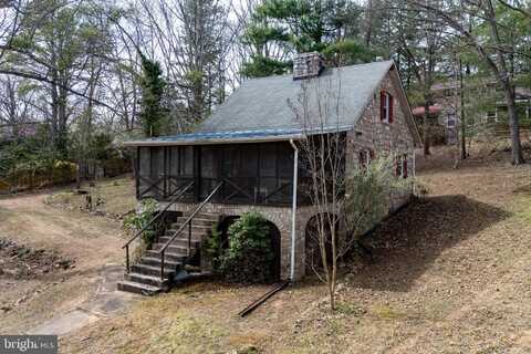195 N LAWYER DRIVE, STANLEY, VA 22851