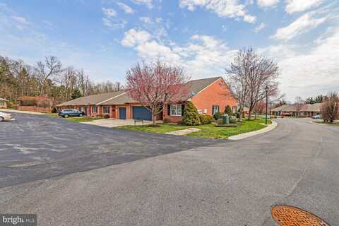 301 SUNBROOK LANE, HAGERSTOWN, MD 21742