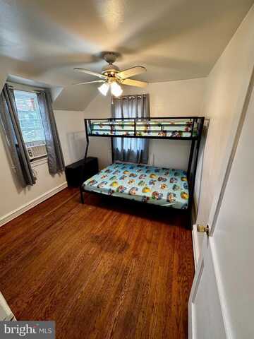 6906 BROWNING ROAD, PENNSAUKEN, NJ 08109