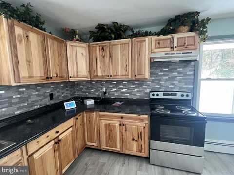 340 CRESCENT ROAD, FREELAND, PA 18224