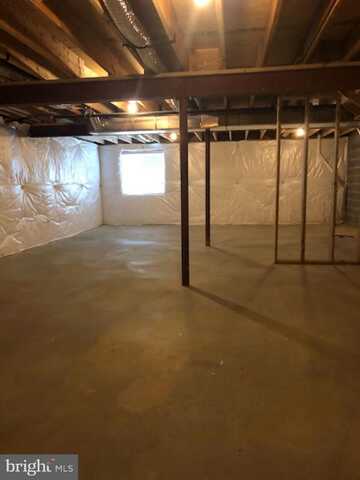 420 HOMETOWNE TER, LITITZ, PA 17543