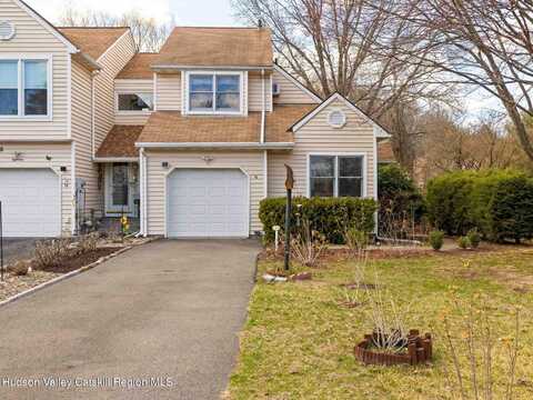 16 Red Maple Road, Saugerties, NY 12477