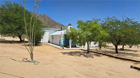 11658 S Sherry Road, Yucca, AZ 86438