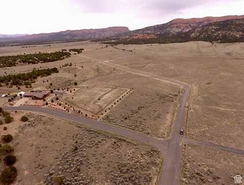 675 N RUSSEL, Hatch, UT 84735