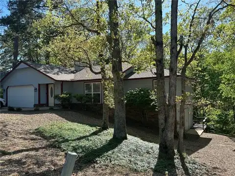 1 Iffley LN, Bella Vista, AR 72714