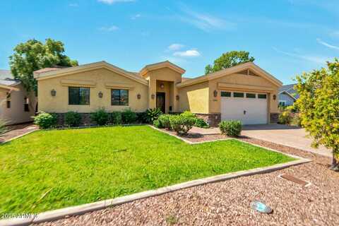 4245 E CHEERY LYNN Road, Phoenix, AZ 85018