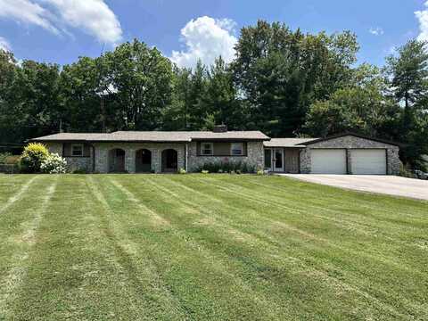 40 RAMEY DR, Mitchell, IN 47446