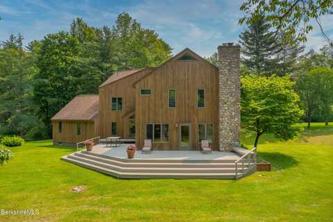 353 State Rd, Great Barrington, MA 01230