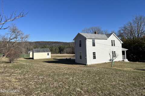 35 Chapman Rd, Pittsfield, MA 01201