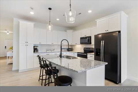 1035 Topsider Lane, Osage Beach, MO 65065
