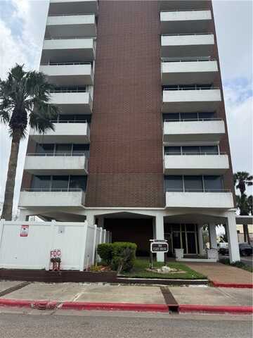 715 S Upper Broadway Street, Corpus Christi, TX 78401