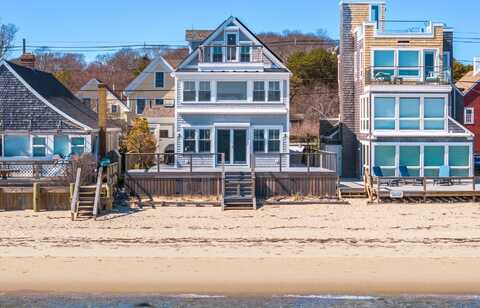 613 Commercial Street, Provincetown, MA 02657