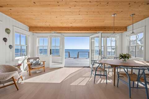 613 Commercial Street, Provincetown, MA 02657
