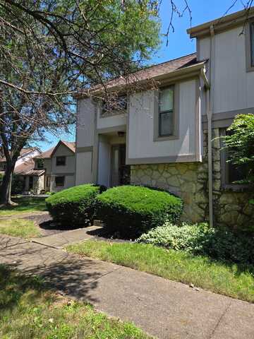 557 Woodingham Place, Columbus, OH 43213