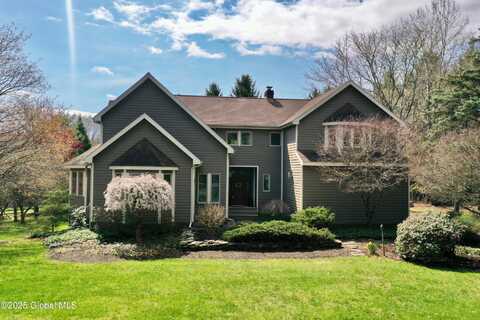 212 Anthony Road, Halfmoon, NY 12065