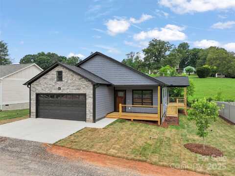 141 Peyton Elaine Road, Clyde, NC 28721