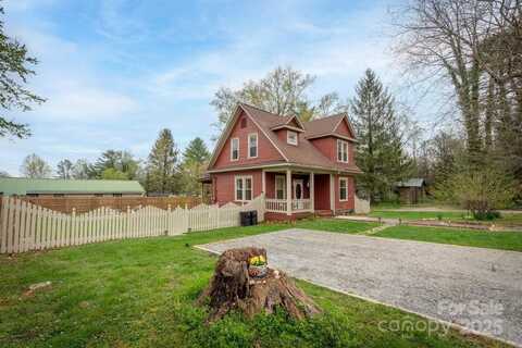 102 Jody Street E, East Flat Rock, NC 28726