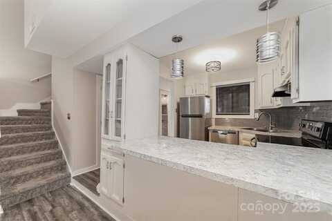100 Willow Run Drive, Gastonia, NC 28056