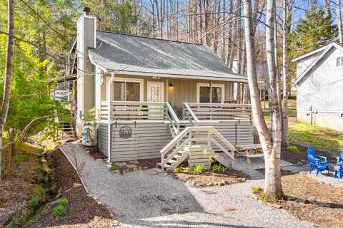 21 Susan Drive, Maggie Valley, NC 28751