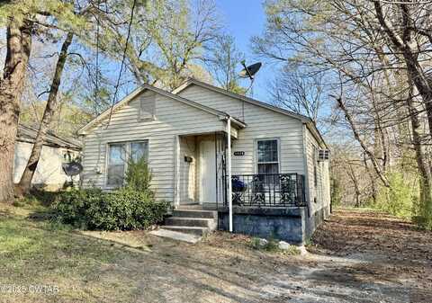1026 Tibbs Street, Dyersburg, TN 38024