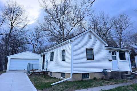 319 S Franklin Avenue, Ames, IA 50014