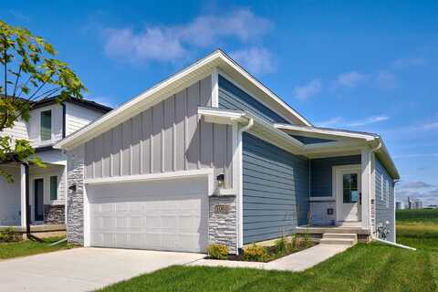 1061 NW Macarthur Lane, Waukee, IA 50263
