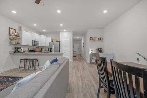 1026 Mclaren Circle, Fort Walton Beach, FL 32547
