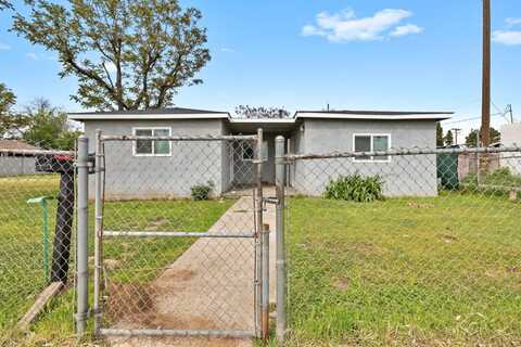 2416 Cedar Avenue S, Fresno, CA 93725