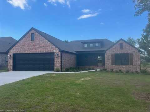 8401 McLaren DR, Fort Smith, AR 72916