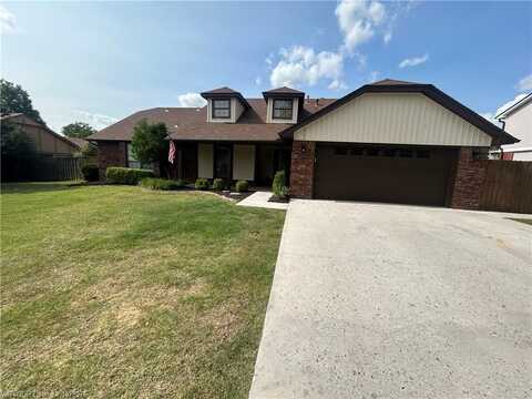2205 Crosshill RD, Fort Smith, AR 72908