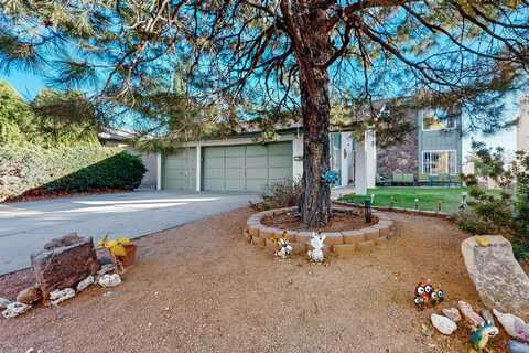 9500 LA PLAYA Street NE, Albuquerque, NM 87111