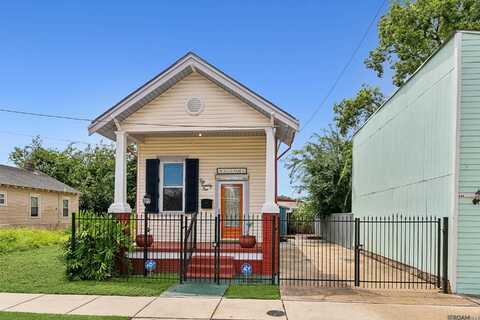 1026 Gordon St, New Orleans, LA 70117