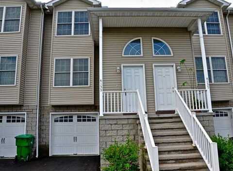 4133 WOOD HILLS Drive, Erie, PA 16510