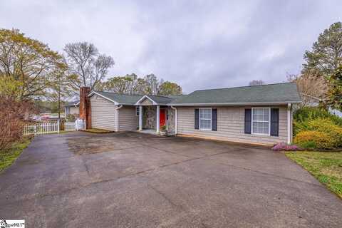 423 Coggins Shore Road, Inman, SC 29349